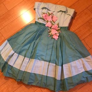 Betsey Johnson Prom 50s Inspired Strapless Dress
